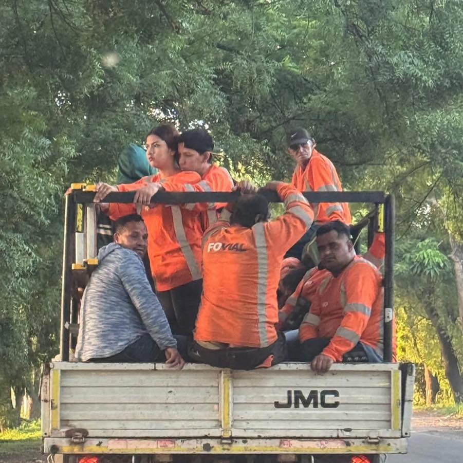 “¿Y ESTO ES LO QUE LLAMAN TRABAJO EN EQUIPO?”: PAREJA ACARAMELADA ARRASA EN REDES