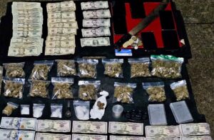 FUERZA ARMADA UBICA A SUJETOS DEDICADOS AL NARCOMENUDEO