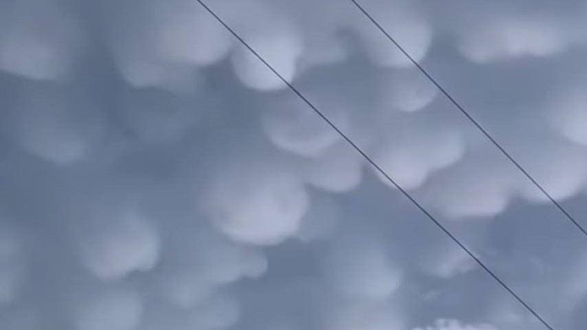 UN ESPECTÁCULO DE NUBES MAMMATUS CAPTADOS POR CIUDADANOS EN EL SALVADOR