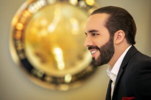 PRESIDENTE BUKELE RESPONDE A ATAQUES DEL HIJO DEL EX PRESIDENTE BIDEN