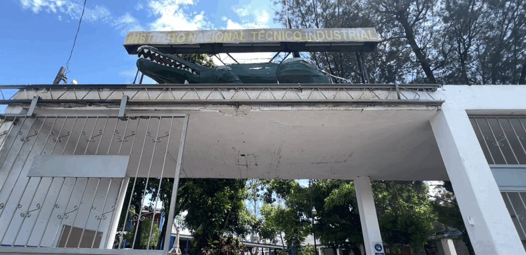 MINISTRA DE EDUCACIÓN ORDENA DESTITUCIÓN DEL DIRECTOR Y SUBDIRECTOR DEL INTI