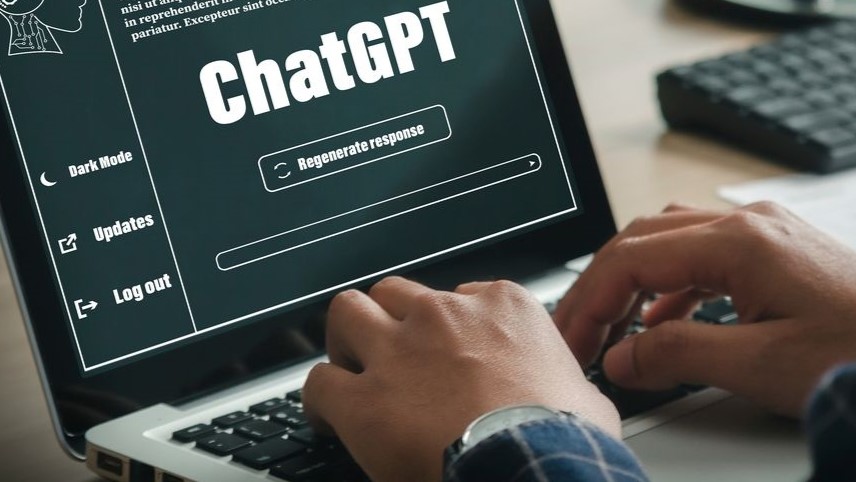 EL VERTIGINOSO ASCENSO DE CHATGPT EN EL ÚLTIMO AÑO QUE LO POSICIONA COMO LA APLICACIÓN MÁS UTILIZADA DETRÁS DE GOOGLE Y X