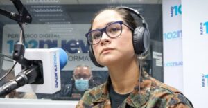 ¿QUIÉN ES LA OFICIAL DE LA FUERZA ARMADA QUE ASUME COMO MINISTRA DE EDUCACIÓN?