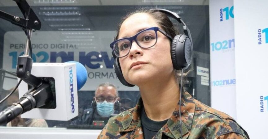 ¿QUIÉN ES LA OFICIAL DE LA FUERZA ARMADA QUE ASUME COMO MINISTRA DE EDUCACIÓN?