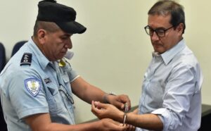 10 AÑOS DE PRISIÓN PARA EXFISCAL MARTÍNEZ POR FABRICAR CASOS A FAVOR DEL EMPRESARIO ENRIQUE RAIS