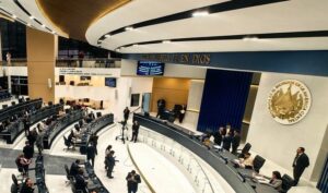 ASAMBLEA LEGISLATIVA APRUEBA REELENCION PRESIDENCIAL Y UNIFICAR PROCESOS ELECTORALES