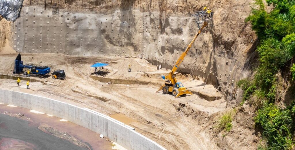 AVANCE DE MÁS DEL 60 % PRESENTAN TRABAJOS EN CÁRCAVA DE SOYAPANGO