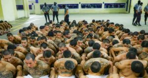 REFORMAN LEY PARA INTENSIFICAR LUCHA CONTRA EL CRIMEN Y PROCESAR DETENIDOS EN RÉGIMEN