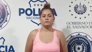 MUJER LESIONA A SU PAREJA CON ARMA BLANCA EN TONACATEPEQUE