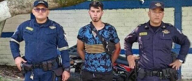 CAPTURAN A MOTOCICLISTA SIN LICENCIA QUE ATROPELLÓ A UNA MUJER EN CHALATENANGO SUR