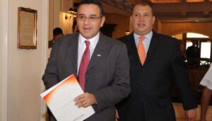 EX SECRETARIO PRIVADO DE FUNES INHABILITADO 10 AÑOS Y CONDENADO CIVILMENTE