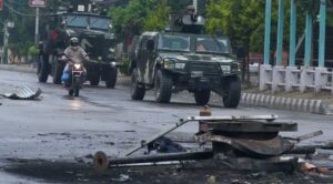 EJÉRCITO IMPONE TOQUE DE QUEDA EN NEPAL