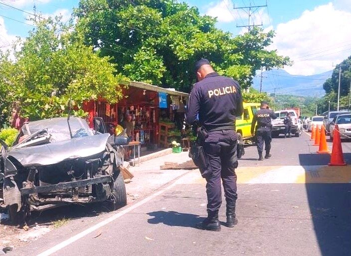FATAL ACCIDENTE DEJA UNA PERSONA FALLECIDA Y OTRA LESIONADA DE GRAVEDAD EN SAN JUAN OPICO