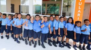 LA LIBERTAD NUEVO CENTRO ESCOLAR COMO PARTE DEL PROGRAMA DOS ESCUELAS POR DÍA