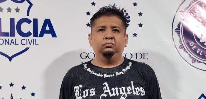 HOMBRE LESIONA A SU ESPOSA CON UN CUCHILLO Y ES CAPTURADO POR LA PNC