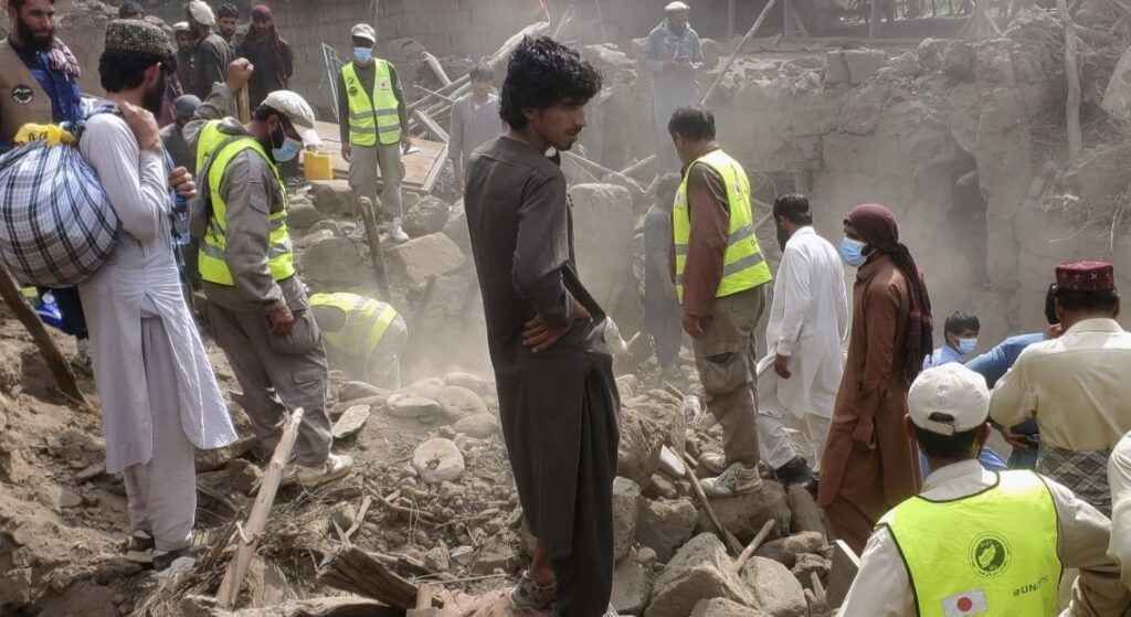 EL SISMO DE AFGANISTÁN DEJÓ MÁS DE 2.200 MUERTOS