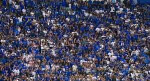 «30,000 CORAZONES LATIRÁN EN EL COLOSO DE MONSERRAT POR LA SELECTA»