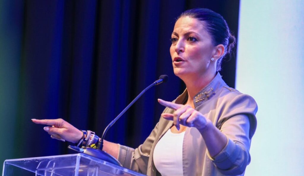 OLONA: EL MODELO BUKELE QUE LE DEVOLVIÓ LA PAZ A LOS SALVADOREÑOS