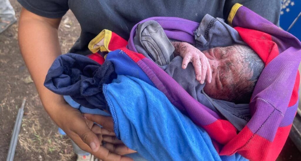 REPORTAN BEBÉ RECIÉN NACIDO ABANDONADO EN SANTA ANA