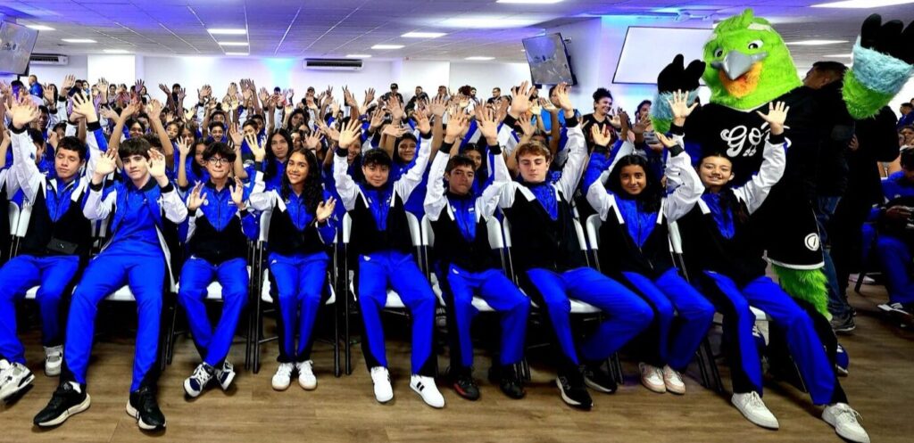 DELEGACIÓN DE ATLETAS LISTA PARA REPRESENTAR A EL SALVADOR EN JUEGOS CODICADER