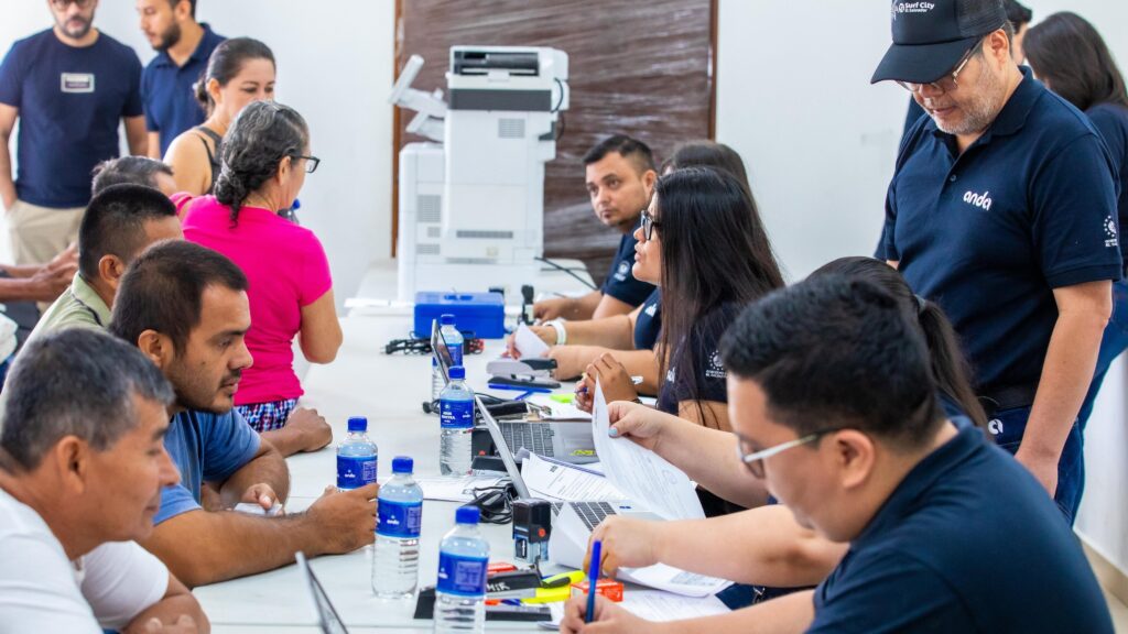 ANDA ACERCA SUS SERVICIOS EN LA LIBERTAD Y PROMUEVE SU LEGALIZACIÓN