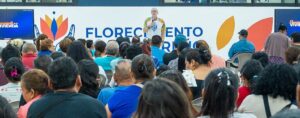 FAMILIAS DE SOYAPANGO BENEFICIADAS CON ENTREGA DE CRÉDITOS PARA LA VIVIENDA