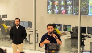 AUTORIDADES PRESENTAN CENTRO DE MONITOREO DE TRÁFICO EN EL SALVADOR