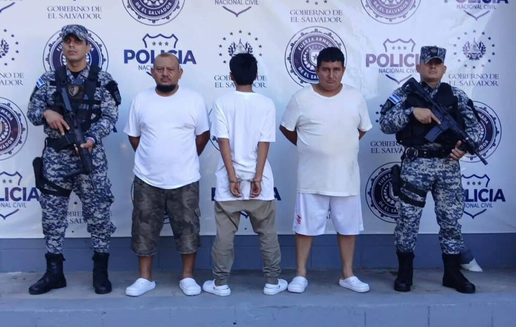 DISPUTA ENTRE TRANSPORTISTAS DESATA PELEA Y TERMINA EN TRES CAPTURADOS EN TONACATEPEQUE