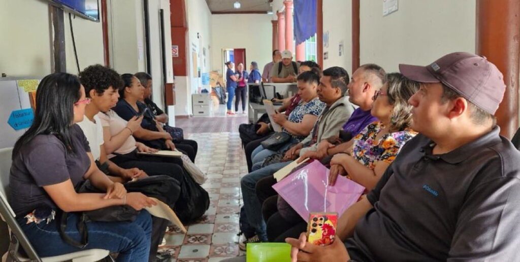 CIENTOS PARTICIPAN EN NUEVA JORNADA DE «LUNES DE EMPLEO» DEL MINISTERIO DE TRABAJO