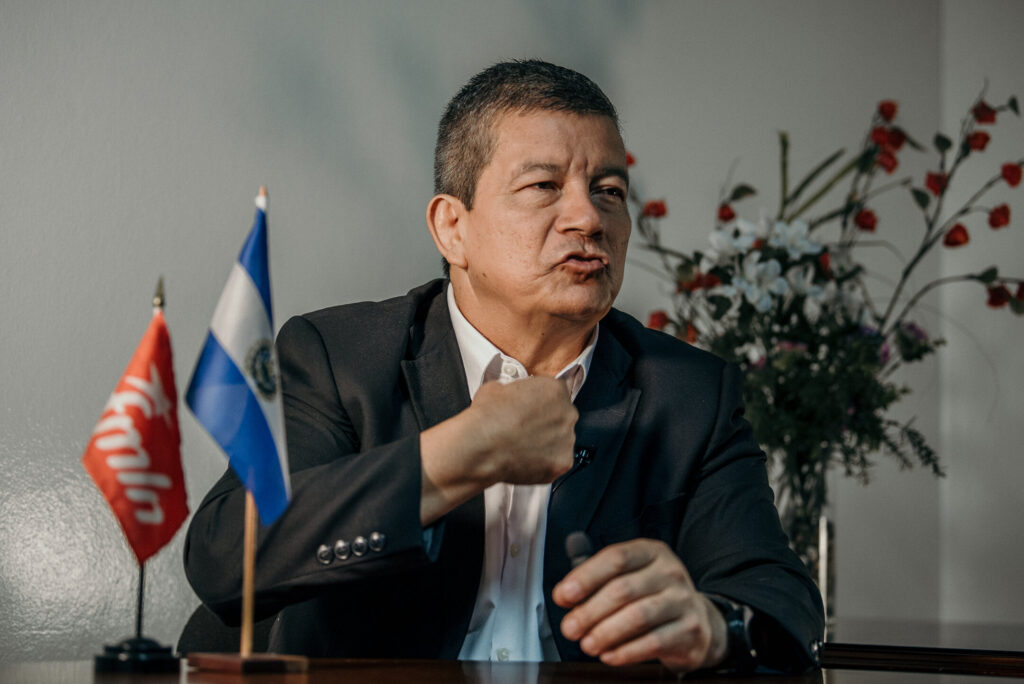 “SÍ VAMOS A PARTICIPAR ”: FMLN CONFIRMA CANDIDATURA PARA 2027