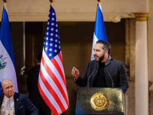 «LA FE EN DIOS HA SIDO CLAVE PARA EL MILAGRO EN EL SALVADOR»