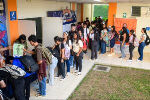 JÓVENES INICIAN UNIVERSIDAD EN LA UFG CON APOYO DEL GOBIERNO DE NAYIB BUKELE