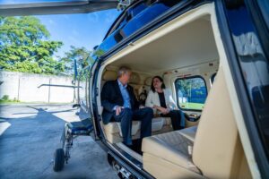 CHILE BUSCA APRENDER EL MODELO DE SEGURIDAD DE EL SALVADOR: KAST VISITA EL CECOT