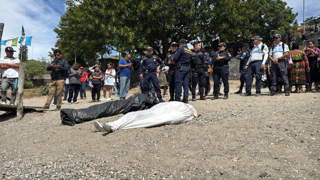 DOS MUJERES PANAMEÑAS MUEREN TRAS VOLCAR LANCHA EN EL LAGO DE ATITLÁN DE GUATEMALA
