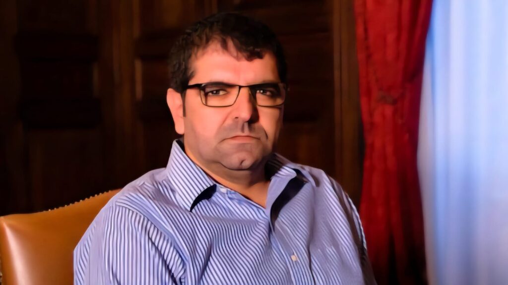 PERIODISTA ESPAÑOL ROBERTO VALENCIA DESTACA REDUCCIÓN DE HOMICIDIOS EN EL SALVADOR