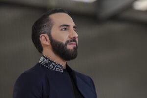 ENCUESTA UCA: PRESIDENTE NAYIB BUKELE AUMENTA EVALUACIÓN Y CONSOLIDA RESPALDO CIUDADANO