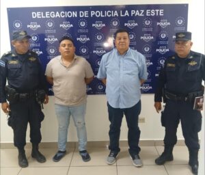 AGENTES DE TRÁNSITO DE LA PAZ DESTITUIDOS POR AGRESIÓN A CIUDADANO DURANTE INTERVENCIÓN