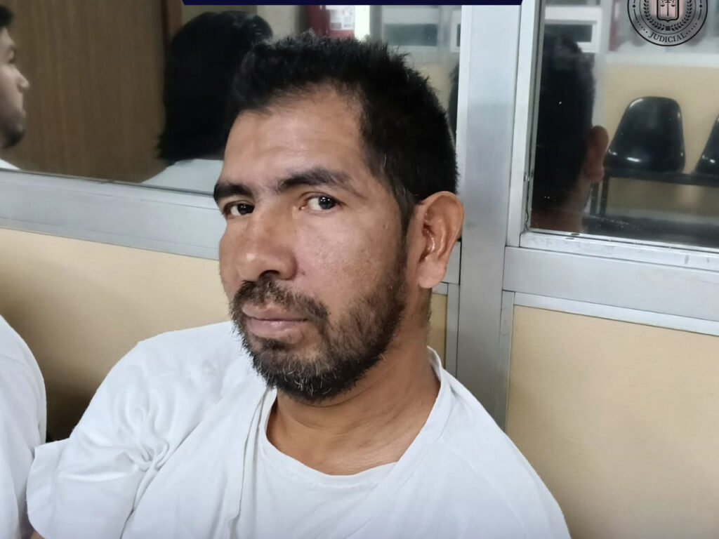 DETENIDO EN EL ACTO TRAS ASFIXIAR A SU PAREJA