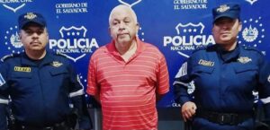 CONDUCTOR SIN LICENCIA VIGENTE ARROLLA Y MATA A DOS PEATONES