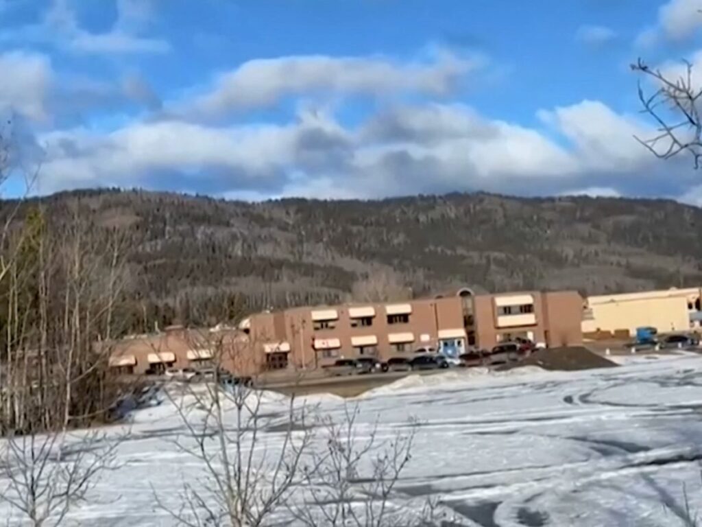 MASACRE EN ESCUELA CANADIENSE: 10 VÍCTIMAS FATALES Y 25 HERIDOS