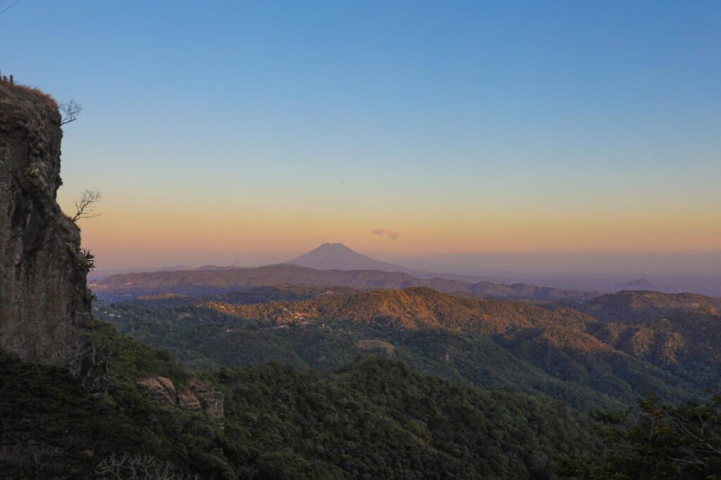 MADRUGADAS HELADAS PERSISTEN EN EL SALVADOR