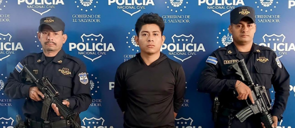 DETIENEN A SUJETO CON MARIHUANA Y BÁSCULA DIGITAL DURANTE OPERATIVO EN MEJICANOS