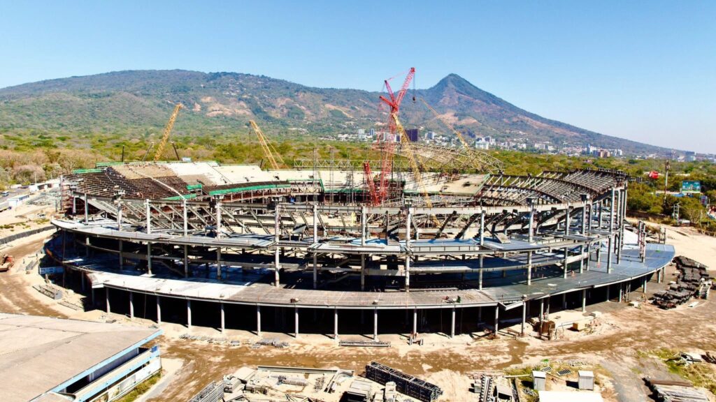 ¡EL ESTADIO NACIONAL DE EL SALVADOR YA TOMA FORMA IMPONENTE!