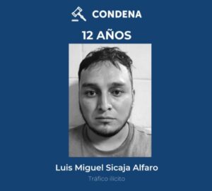 TRAFICABA DROGA EN BOTES DE “CREMA PARA EL ROSTRO” CON DOBLE FONDO