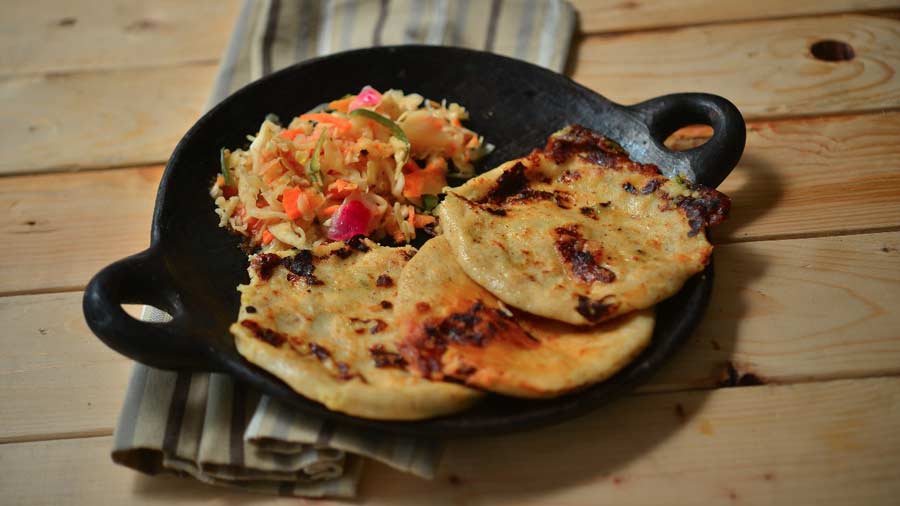 PUPUSAS SALVADOREÑAS DAN EL SALTO A AMAZON Y LLEVAN EL SABOR NACIONAL AL MUNDO