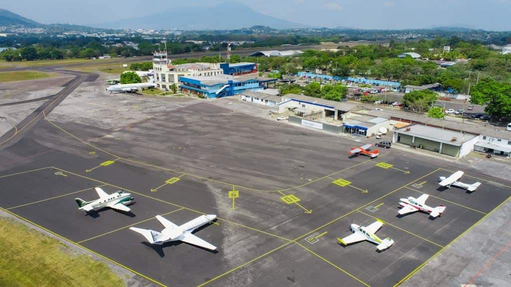 MODERNIZACIÓN DEL AEROPUERTO DE ILOPANGO DESPEGA CON INTERVENCIÓN DE SU PISTA