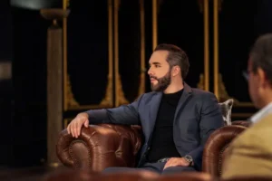 “PASO A PASO, CONSTRUYENDO EL MEJOR SISTEMA DE SALUD DEL MUNDO”: NAYIB BUKELE