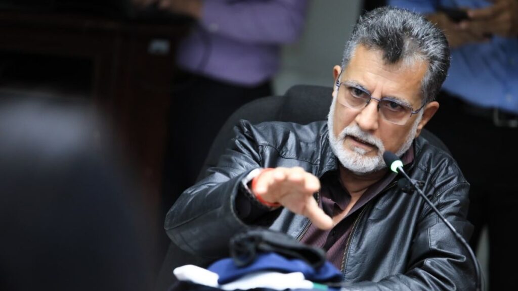 JUZGADO AMPLÍA INVESTIGACIÓN CONTRA EXDIPUTADO SCHAFIK HÁNDAL