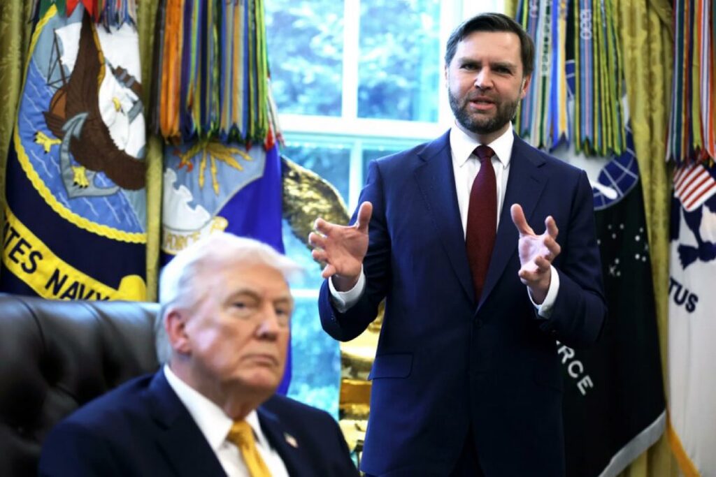 TRUMP EVALÚA SI JD VANCE TIENE LO NECESARIO PARA SUCEDERLO EN EL GOP