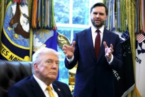 TRUMP EVALÚA SI JD VANCE TIENE LO NECESARIO PARA SUCEDERLO EN EL GOP